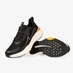کفش دویدن مردانه مشکی و زرد برند QD با طراحی جذاب و ساختار تنفسی، انتخابی عالی برای تمرینات پرتحرک، دویدن طولانی و استفاده روزمره. ترکیب رنگ جسورانه و کارایی بالا برای سبک زندگی فعال. کفش دویدن مردانه مشکی و زرد برند QD مناسب برای دویدن، ورزش و استفاده روزمره