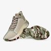 کفش بسکتبال مردانه برند 361 درجه با رنگ‌های خاکستری و سبز، طراحی سبک و مقاوم، زیره جذب‌کننده شوک و پشتیبانی قوی از مچ پا برای حرکات سریع و پرش‌های بلند در زمین بسکتبال