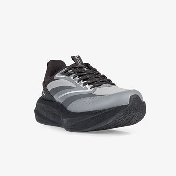 کفش دویدن مردانه خاکستری برند QD با طراحی ارگونومیک، زیره EVA و رویه مشبک، انتخابی عالی برای دویدن، پیاده‌روی و فعالیت‌های ورزشی روزانه. کفش دویدن مردانه خاکستری, کفش رانینگ مردانه خاکستری, کفش ورزشی مردانه QD, کفش اسپرت مردانه خاکستری, کفش تمرینی مردانه, کفش پیاده‌روی خاکستری, کفش سبک ورزشی مردانه, کفش ورزشی خاکستری QD کفش دویدن مردانه خاکستری برند QD با طراحی سبک و راحت برای استفاده روزانه و ورزش‌های هوازی