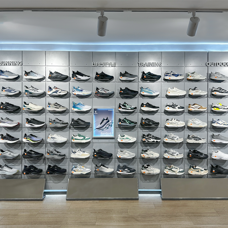 فضای داخلی فروشگاه QD