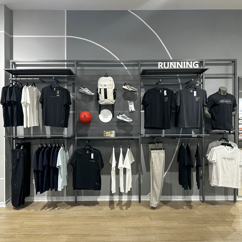 فضای داخلی فروشگاه QD